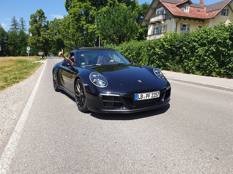 Porsche 911 Carrera Cabriolet — same road, different frame